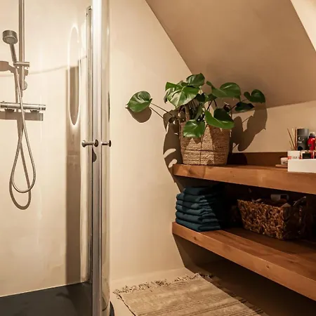 Sfeervolle Woning In Centrum Van Appartamento